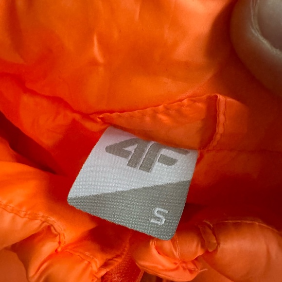 4F Coral Puffer Winter Jacket Coat-NWOT - Picture 4 of 4